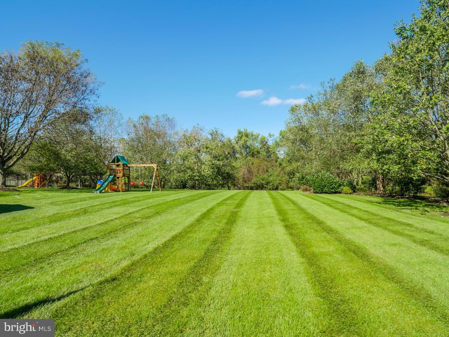 1082 North Kimbles Road Yardley, PA 19067 - Photo 25 of 25 Back Yard