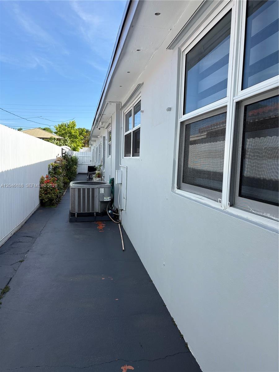 734 East 39th Street Hialeah, FL 33013 - Photo 37 of 55