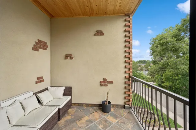 $339,999 | 3125 Inglewood Avenue South, Unit 201, St. Louis Park, MN 55416