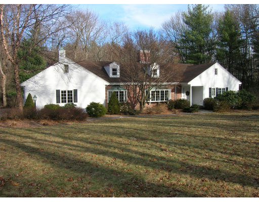 65 Olde Carriage Road Westwood, MA 02090 - Photo 1 of 9 Gallery Image 1
