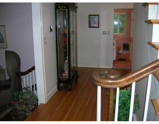 65 Olde Carriage Road Westwood, MA 02090 - Photo 6 of 9 Gallery Image 6