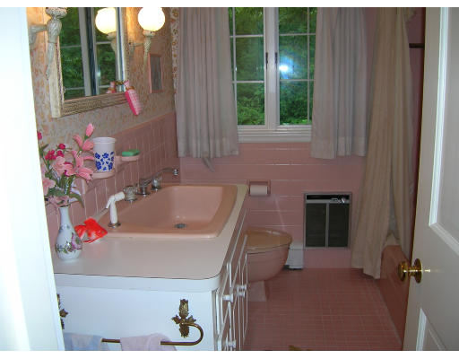 65 Olde Carriage Road Westwood, MA 02090 - Photo 7 of 9 Gallery Image 7