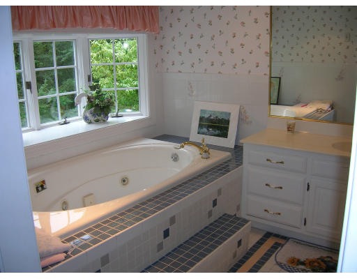 65 Olde Carriage Road Westwood, MA 02090 - Photo 8 of 9 Gallery Image 8