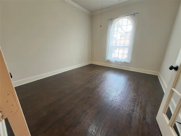 $3,849 | 408 Paluxy Drive, Irving, TX 75039