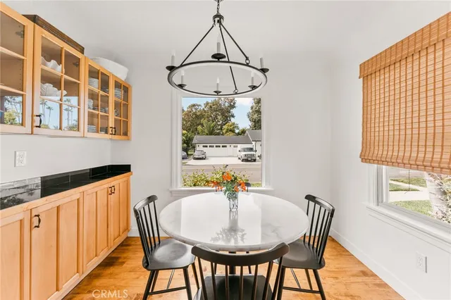 $1,199,999 | 816 11th Street, Huntington Beach, CA 92648