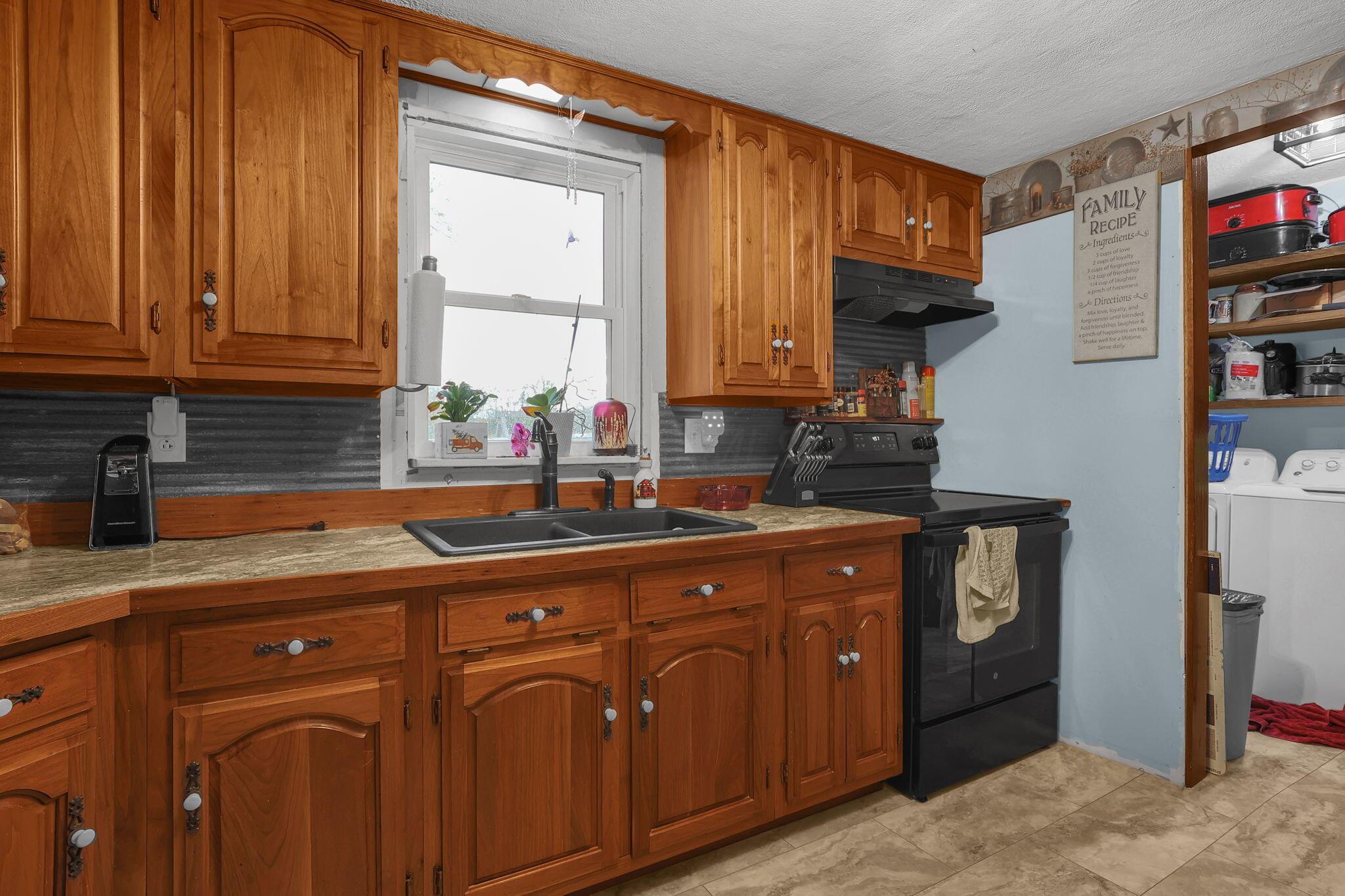 17853 Waterford Road Fredericktown, OH 43019 - Photo 9 of 28 12-web-or-mls-17853-waterford-rd