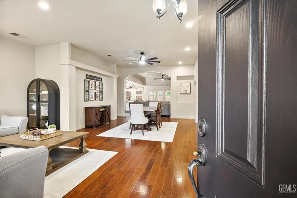 $489,000 | Undisclosed Address, Bakersfield, CA 93308