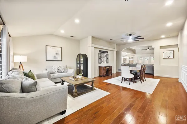 $489,000 | Undisclosed Address, Bakersfield, CA 93308