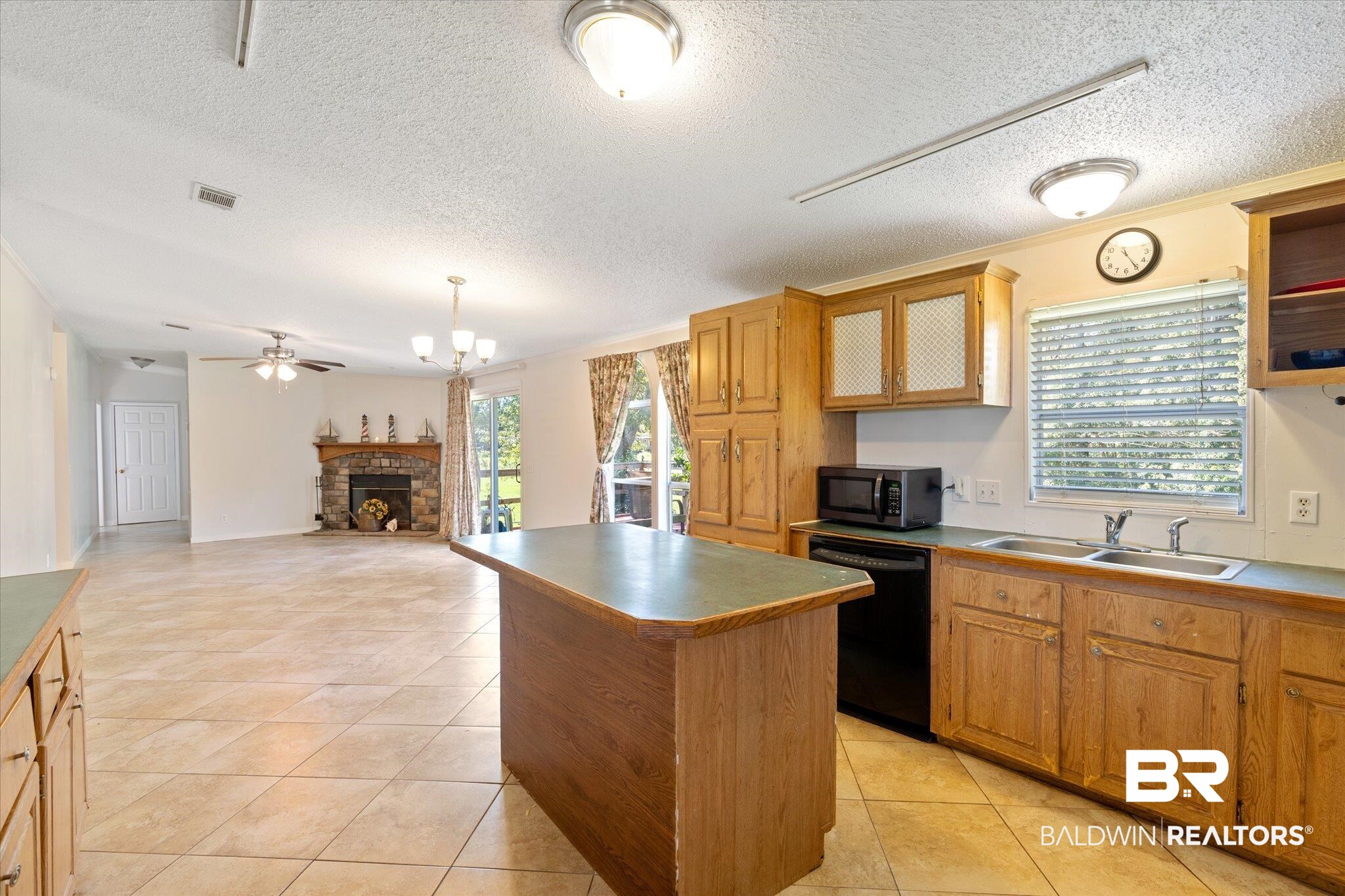 21881 Koier Road Robertsdale, AL 36567 - Photo 5 of 22