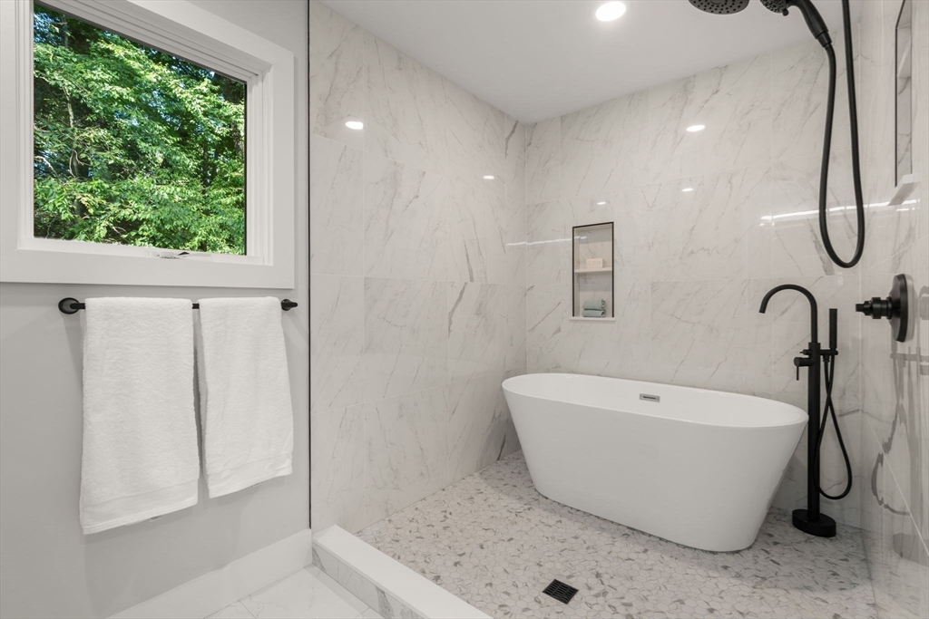 184 Bedford Road Lincoln, MA 01773 - Photo 17 of 33