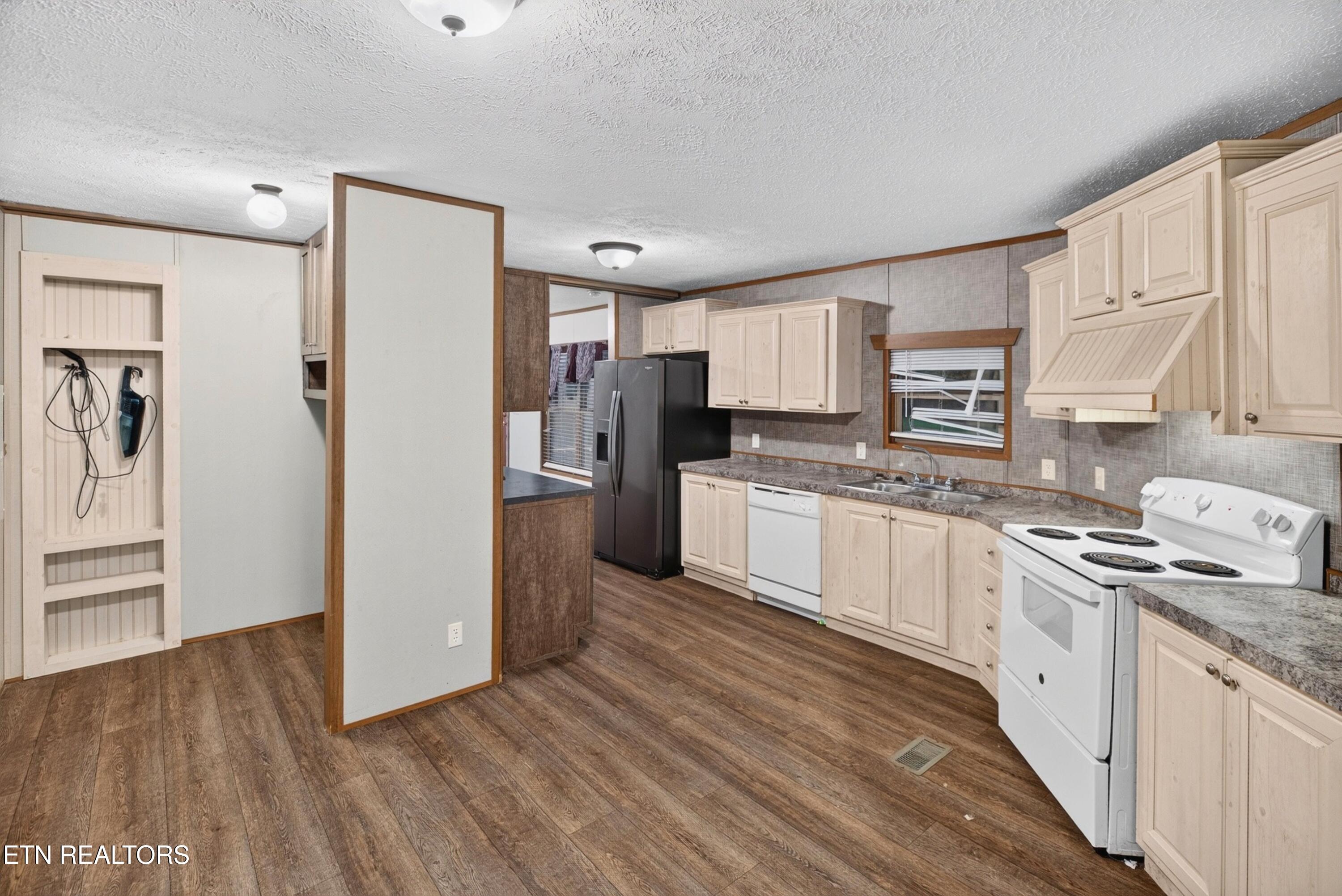 2501 Upper Caney Valley Road Tazewell, TN 37879 - Photo 11 of 30 010-2501UpperCaneyValleyRoad-Tazewell-TN