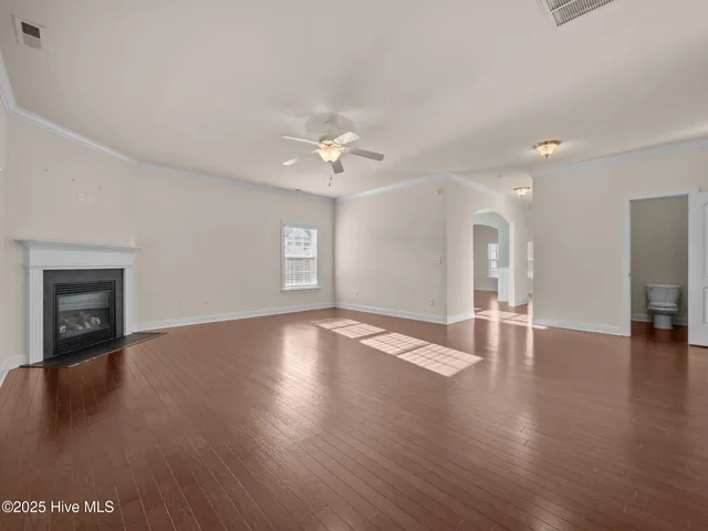 $495,000 | 402 Boathouse Court, Swansboro, NC 28584