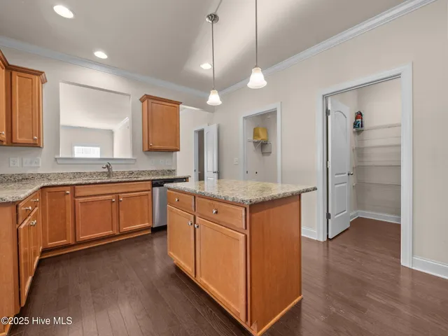 $495,000 | 402 Boathouse Court, Swansboro, NC 28584