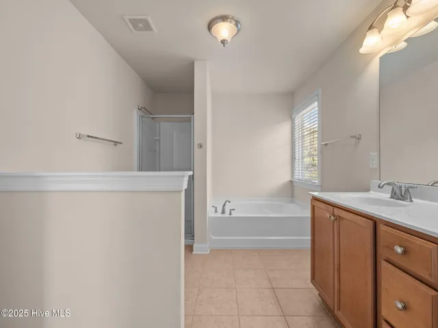 $495,000 | 402 Boathouse Court, Swansboro, NC 28584