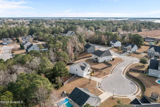 $495,000 | 402 Boathouse Court, Swansboro, NC 28584