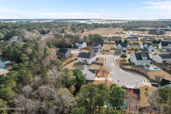 $495,000 | 402 Boathouse Court, Swansboro, NC 28584