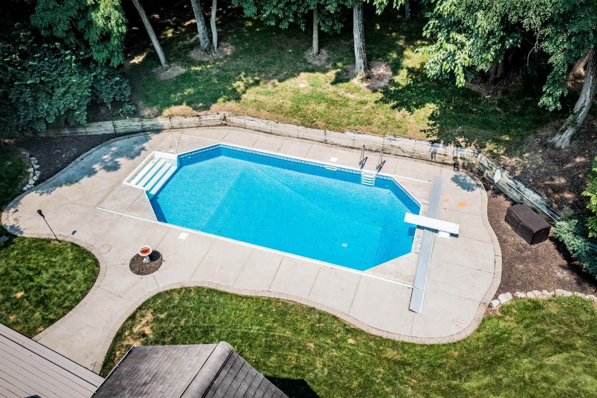 201 North Timber Ridge Court Muncie, IN 47304 - Photo 8 of 36