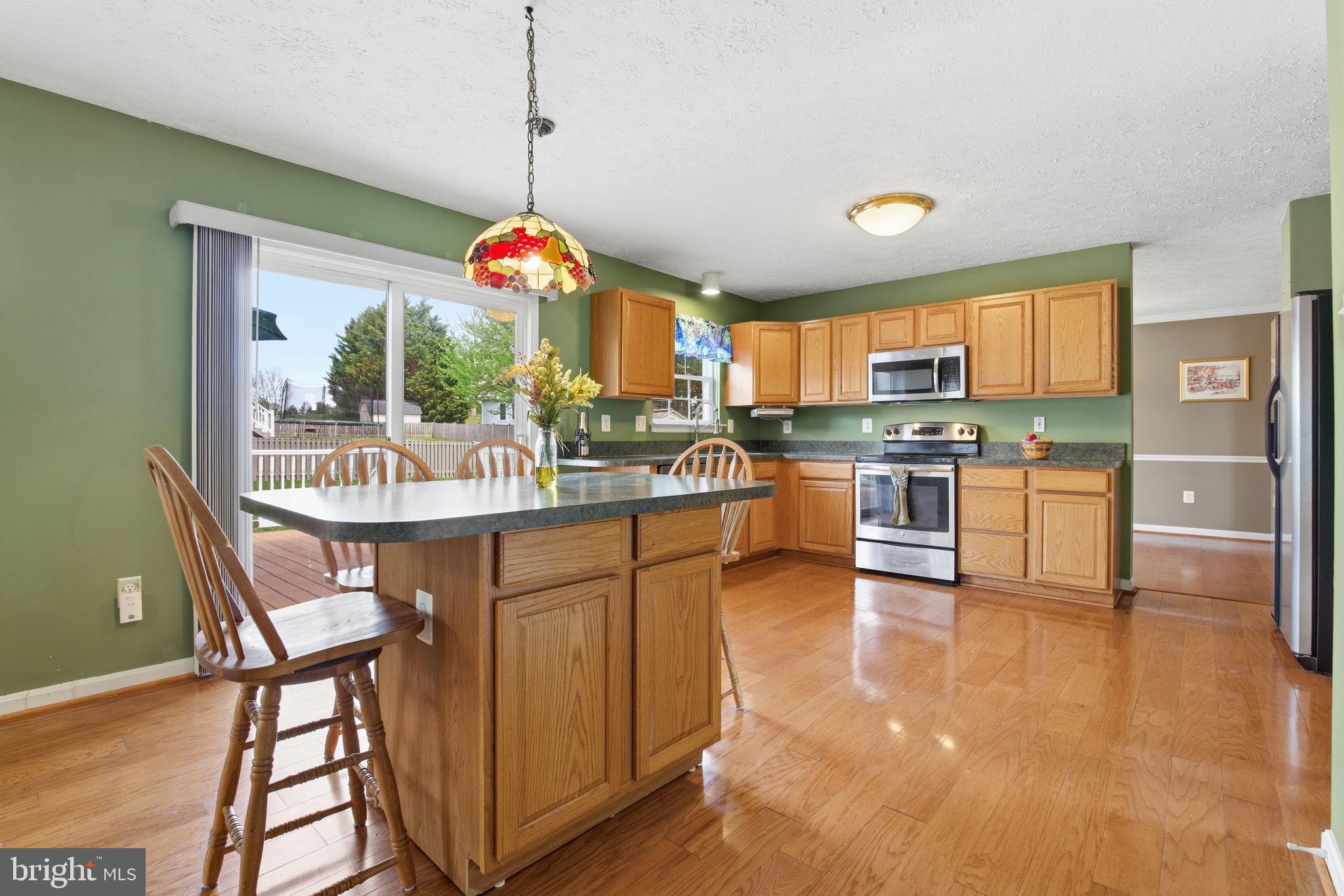 3171 Pyramid Circle Manchester, MD 21102 - Photo 11 of 38 Kitchen with moveable island