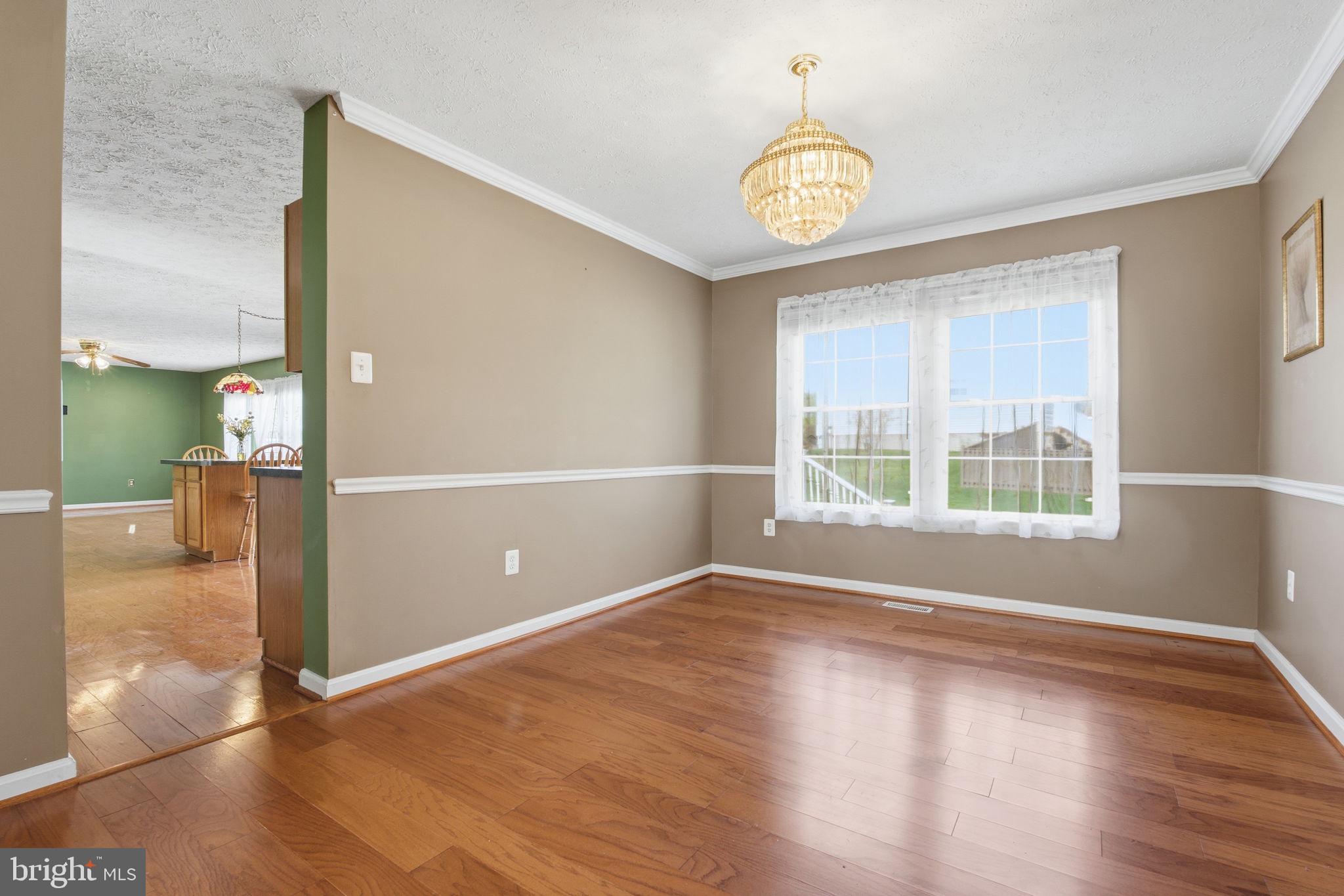 3171 Pyramid Circle Manchester, MD 21102 - Photo 7 of 38 Dining room
