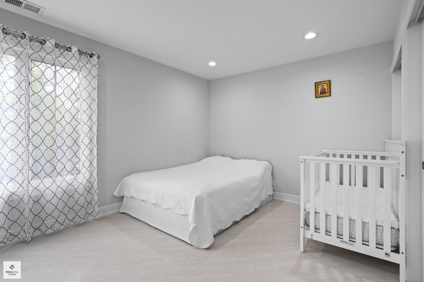 50 Lake Boulevard, Unit 632 Buffalo Grove, IL 60089 - Photo 14 of 26 a bed room with a bed and a chair