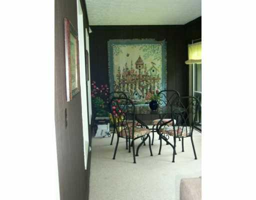 36 Windsor Ridge New Castle, PA 16105 - Photo 5 of 8 Den/Family/Great Room.