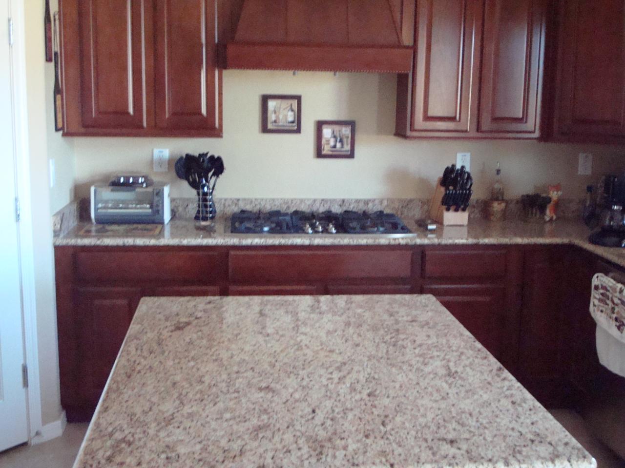 1915 West Steed Ridge Phoenix, AZ 85085 - Photo 4 of 11 Kitchen