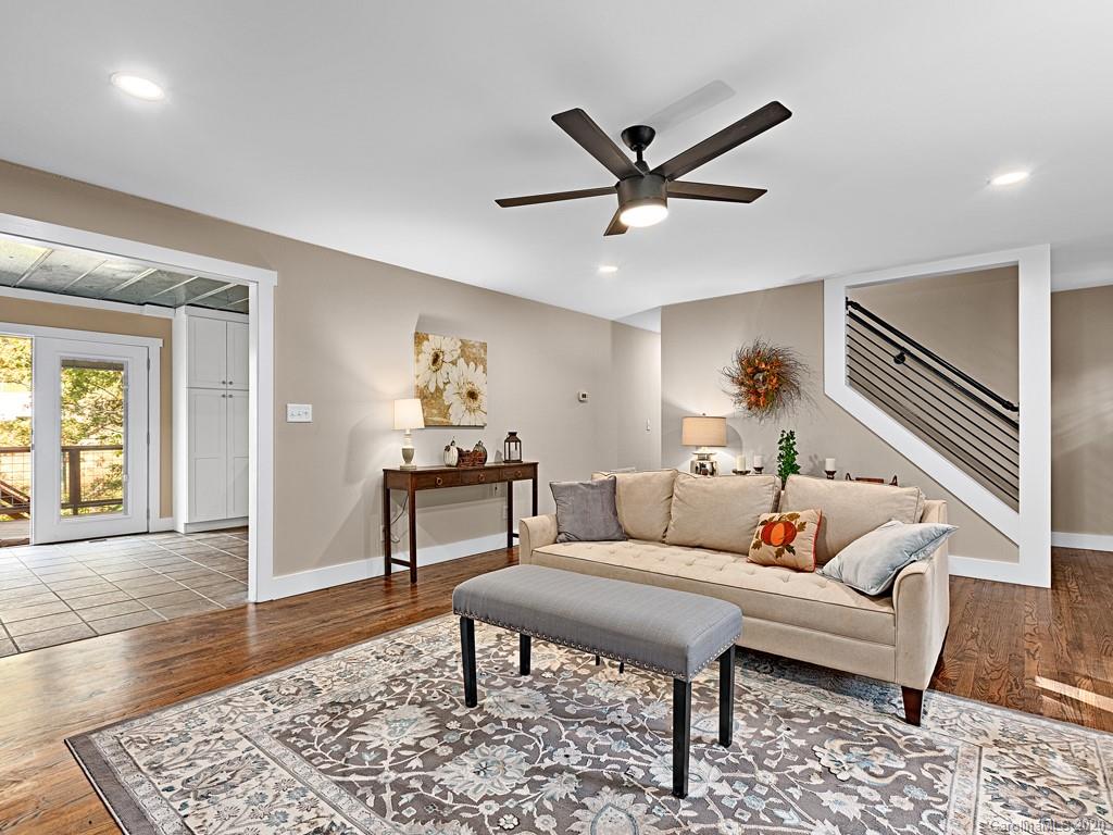254 Whitaker Road Fairview, NC 28730 - Photo 3 of 23 Gallery Image 3