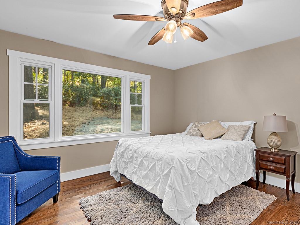 254 Whitaker Road Fairview, NC 28730 - Photo 9 of 23 Gallery Image 9