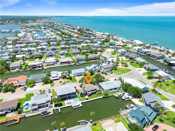 $799,900 | 4 Pelican Drive, Rockport, TX 78382