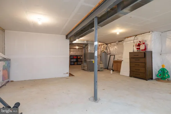 a view of a storage & utility room