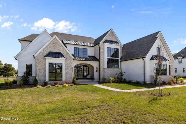 $2,795,000 | 7 Gregory Court, Saratoga Springs, NY 12866