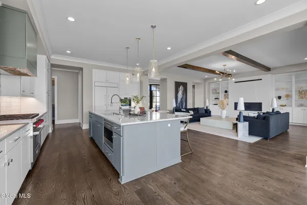 $2,795,000 | 7 Gregory Court, Saratoga Springs, NY 12866