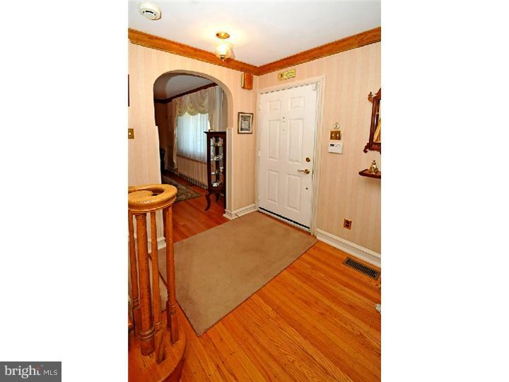 755 Baeder Road Jenkintown, PA 19046 - Photo 2 of 25 Foyer