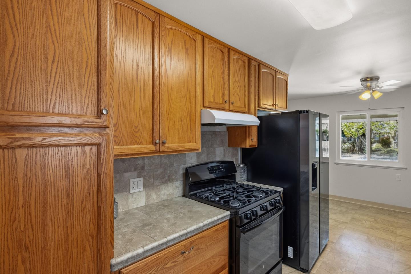 25 Holm Road Watsonville, CA 95076 - Photo 12 of 37