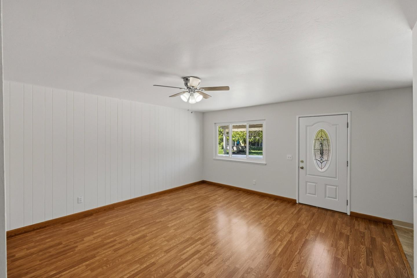 25 Holm Road Watsonville, CA 95076 - Photo 4 of 37