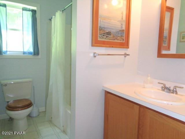 375 Mountain View Road Newfoundland, PA 18445 - Photo 22 of 28 Full bath (2)