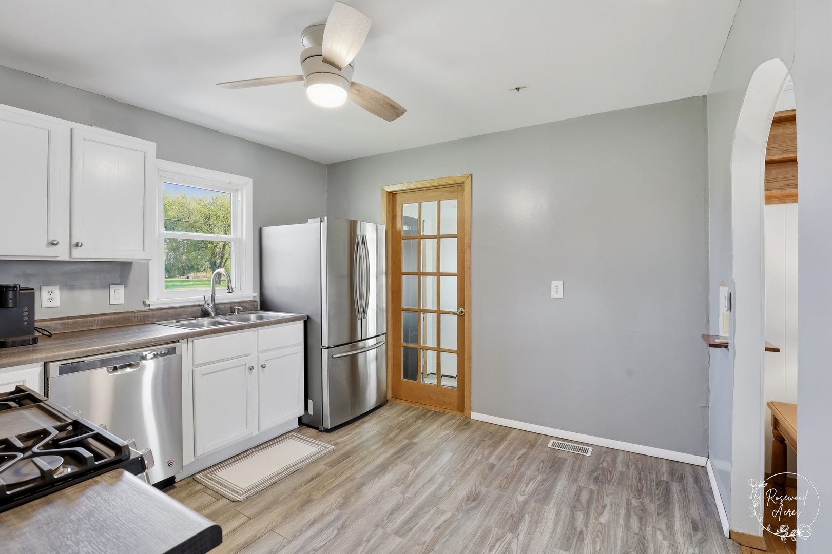 1769 West 2000S Road Kankakee, IL 60901 - Photo 5 of 39 a kitchen with stainless steel appliances granite countertop a refrigerator and a stove top oven