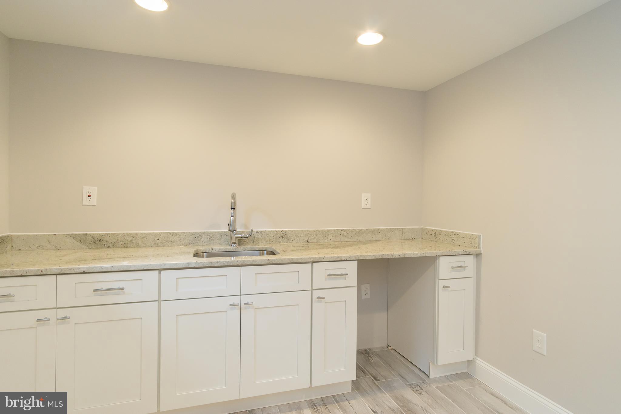 5803 Ravenswood Road Riverdale, MD 20737 - Photo 28 of 41