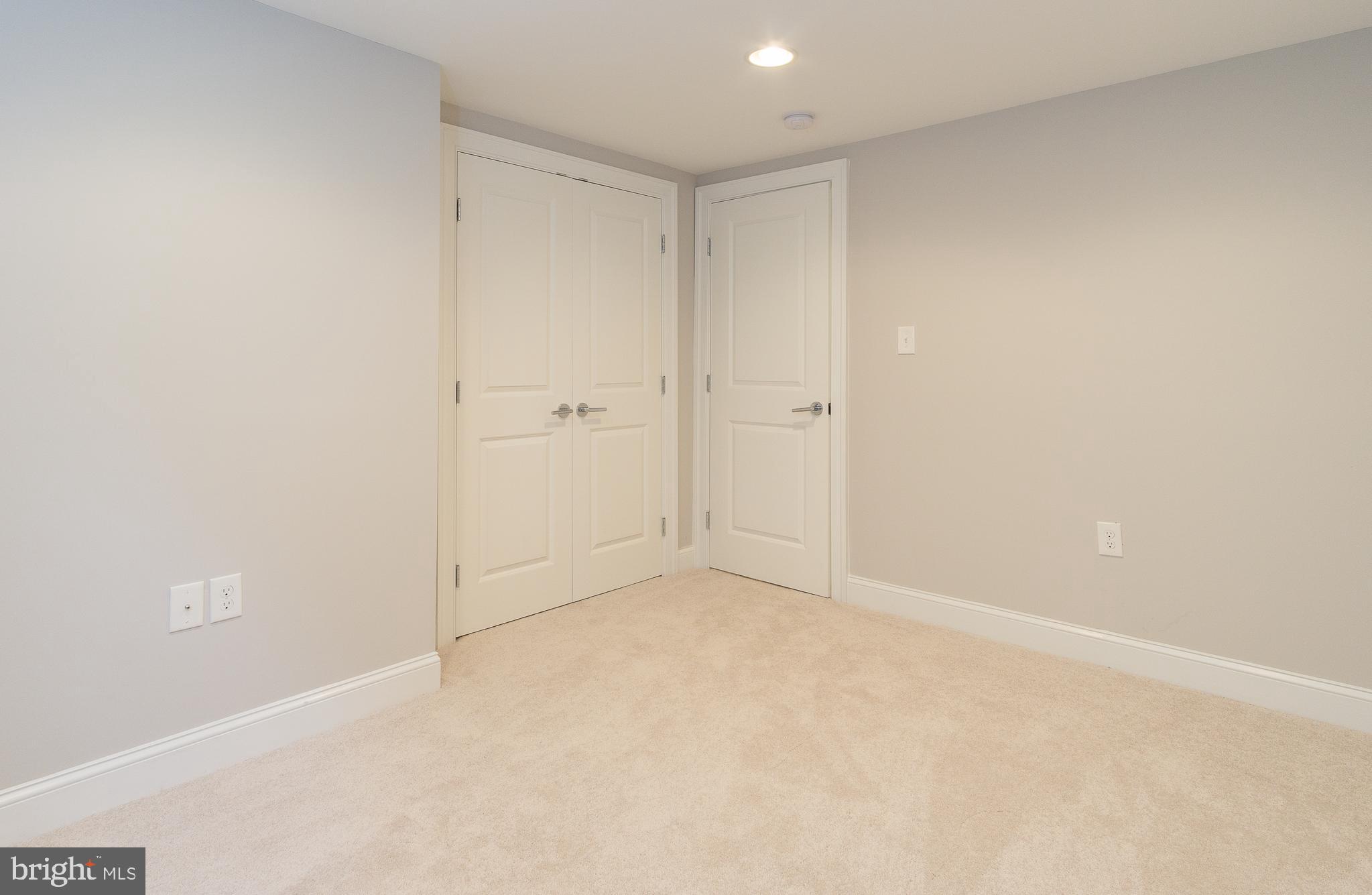 5803 Ravenswood Road Riverdale, MD 20737 - Photo 31 of 41
