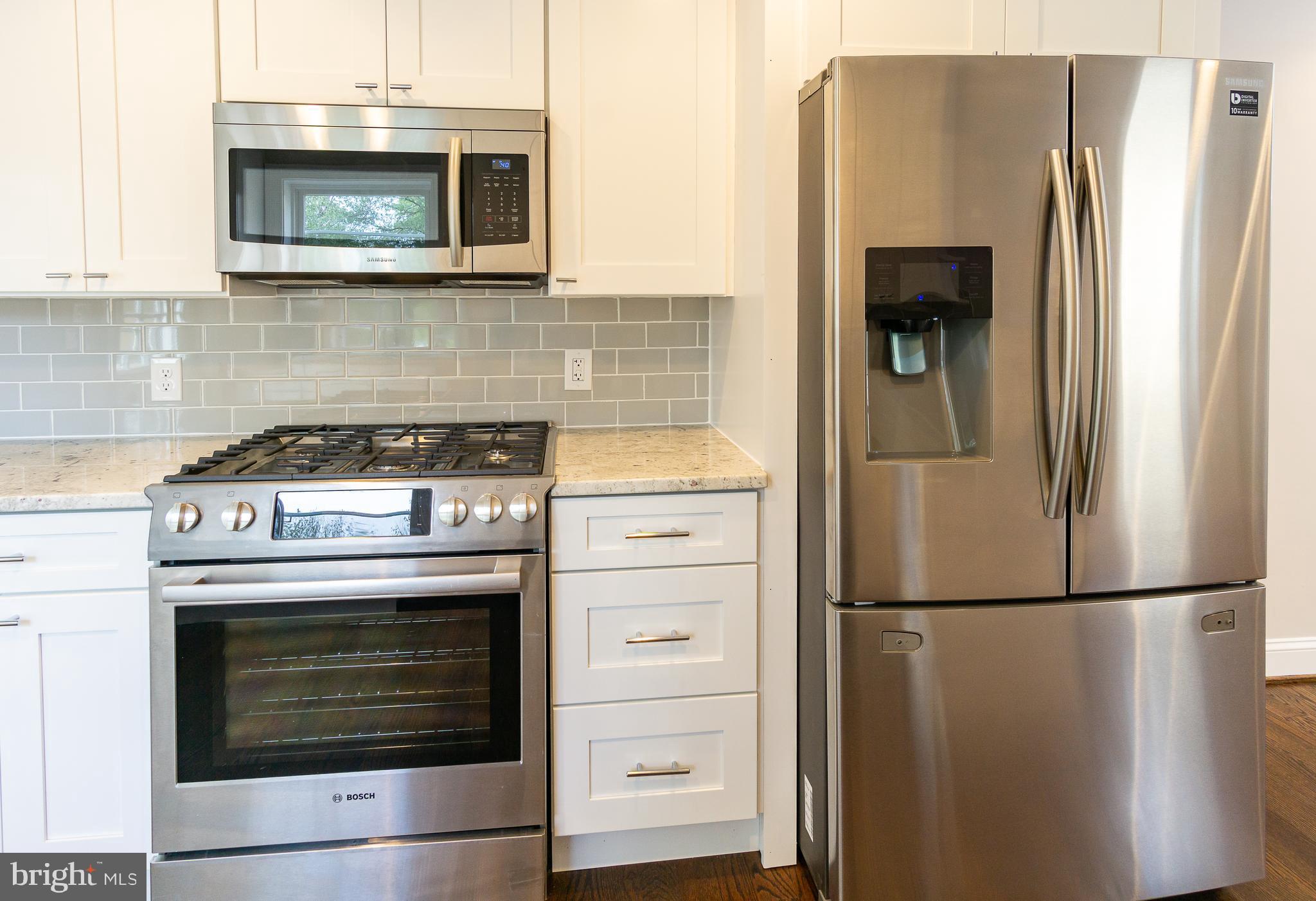 5803 Ravenswood Road Riverdale, MD 20737 - Photo 6 of 41