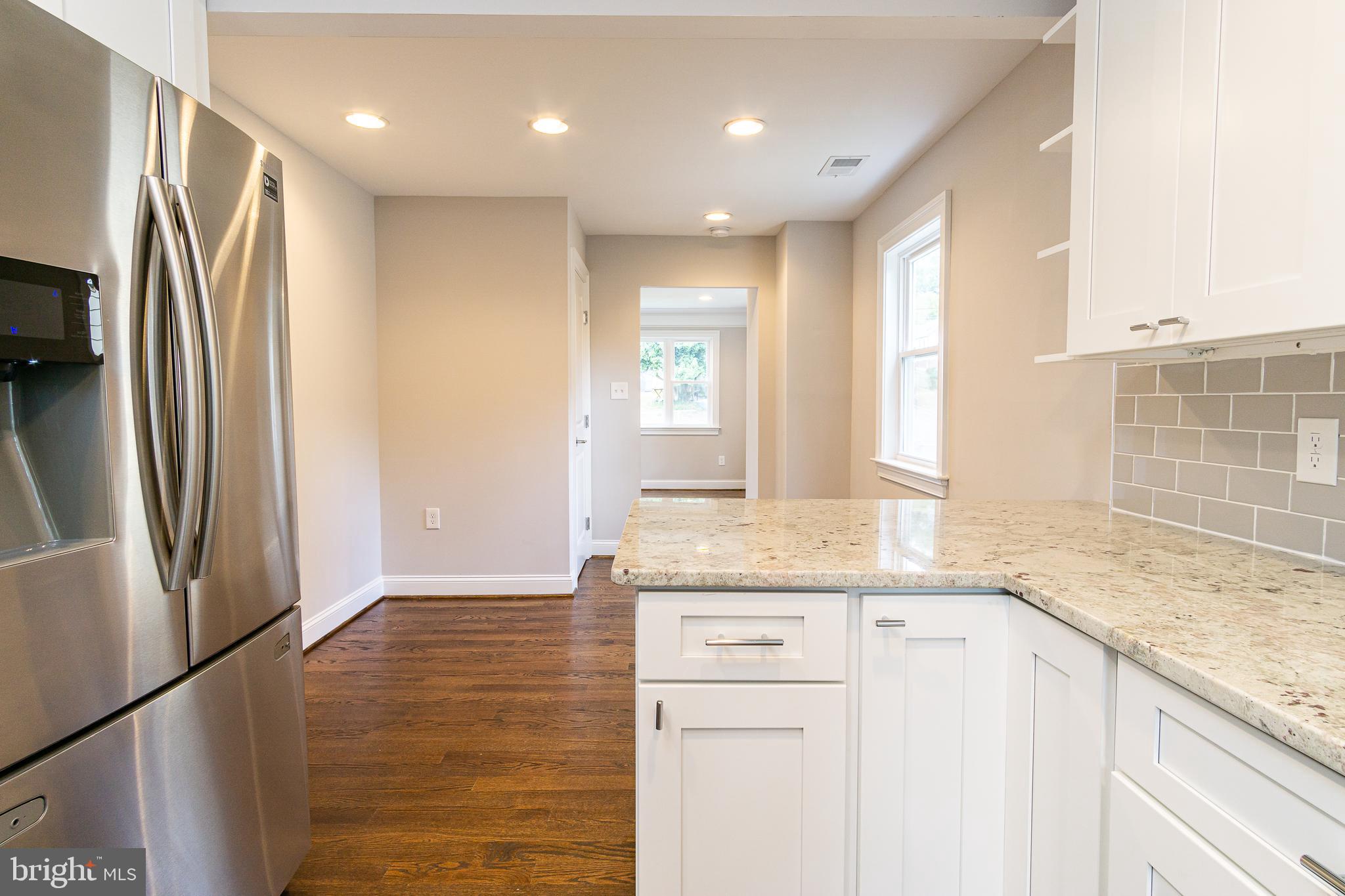 5803 Ravenswood Road Riverdale, MD 20737 - Photo 8 of 41