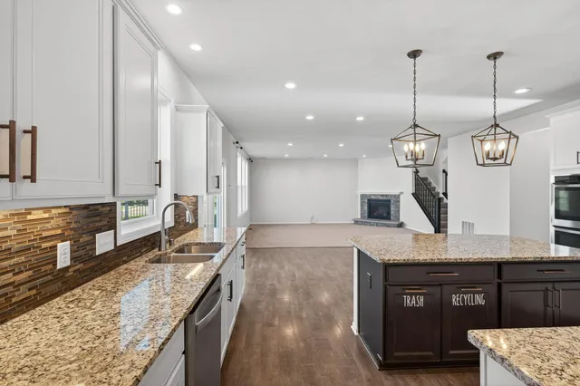 $825,000 | 18120 57th Avenue North, Plymouth, MN 55446