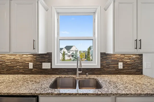 $825,000 | 18120 57th Avenue North, Plymouth, MN 55446