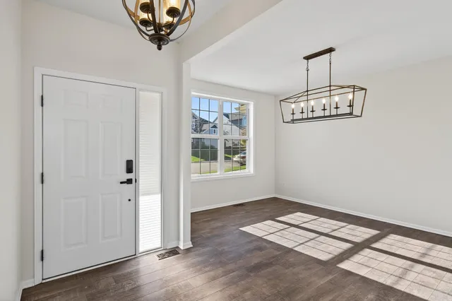 $825,000 | 18120 57th Avenue North, Plymouth, MN 55446