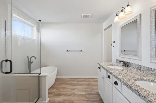 $825,000 | 18120 57th Avenue North, Plymouth, MN 55446