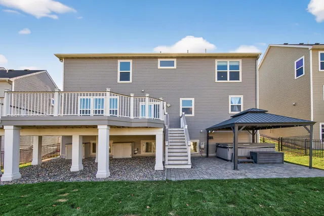 $825,000 | 18120 57th Avenue North, Plymouth, MN 55446