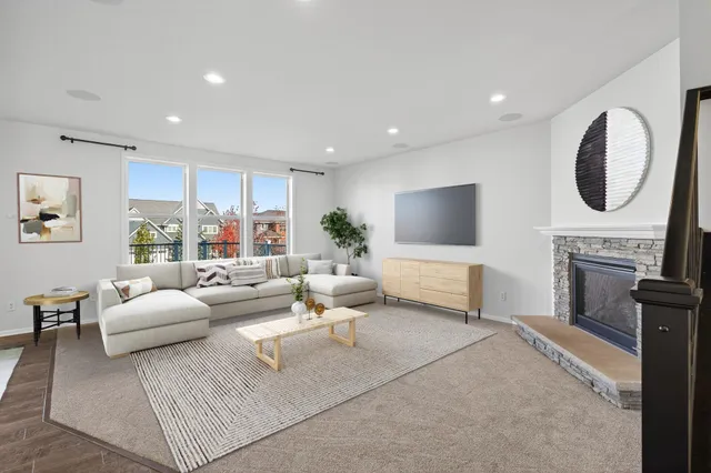 $825,000 | 18120 57th Avenue North, Plymouth, MN 55446