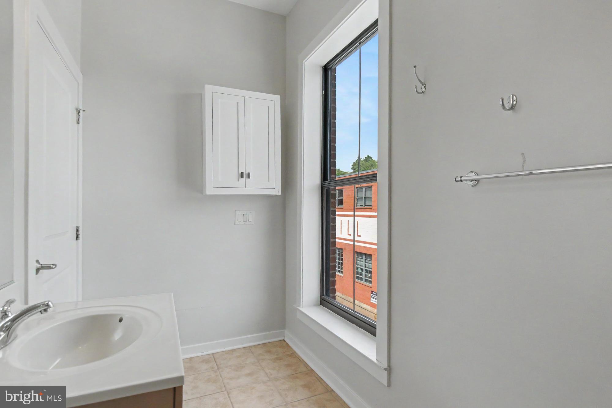 2007 Clipper Park Road, Unit 314 Baltimore, MD 21211 - Photo 28 of 41
