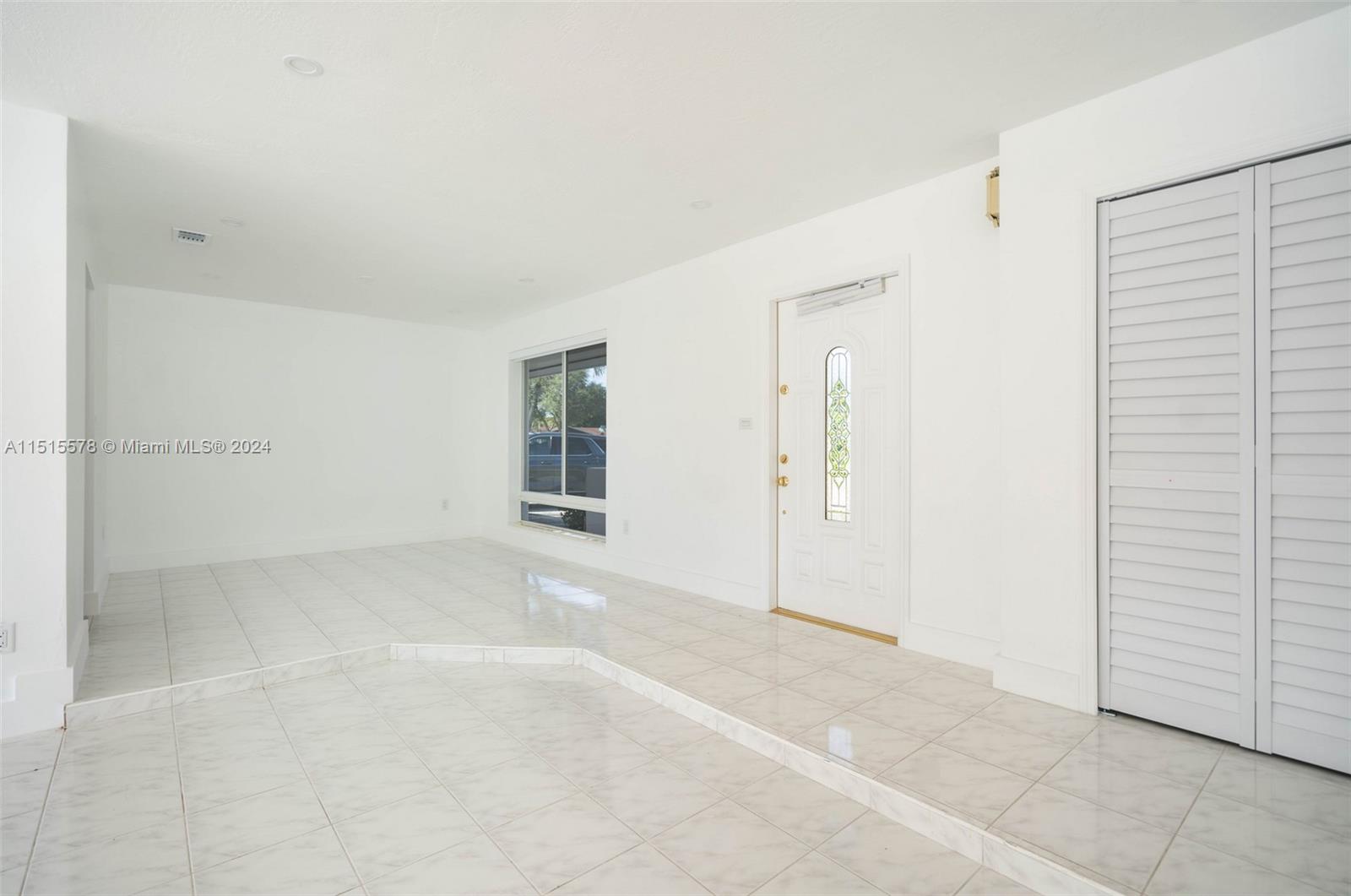 10540 Southwest 98th Street Miami, FL 33176 - Photo 6 of 21 a view of an empty room