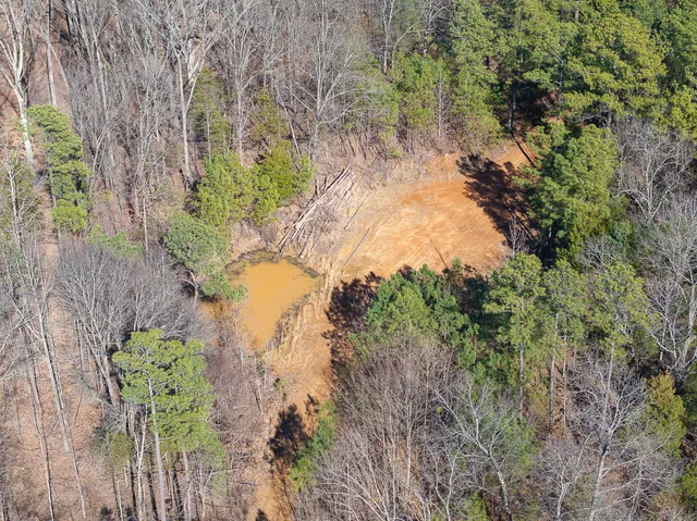 a view of a dry grass field